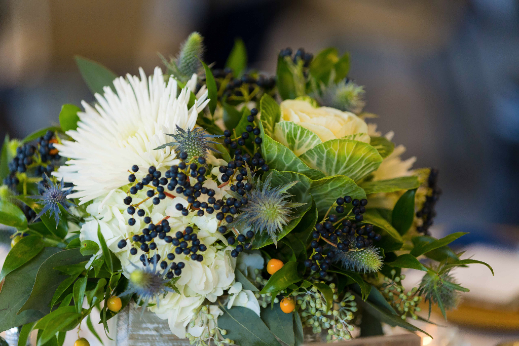 San Diego Safari Park Wedding, White wedding flowers, Green and White Floral arrangements